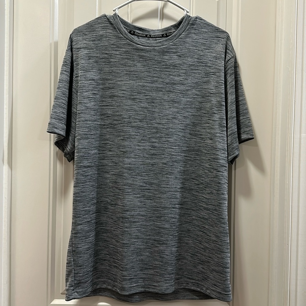 Men’s Reebok t-shirt